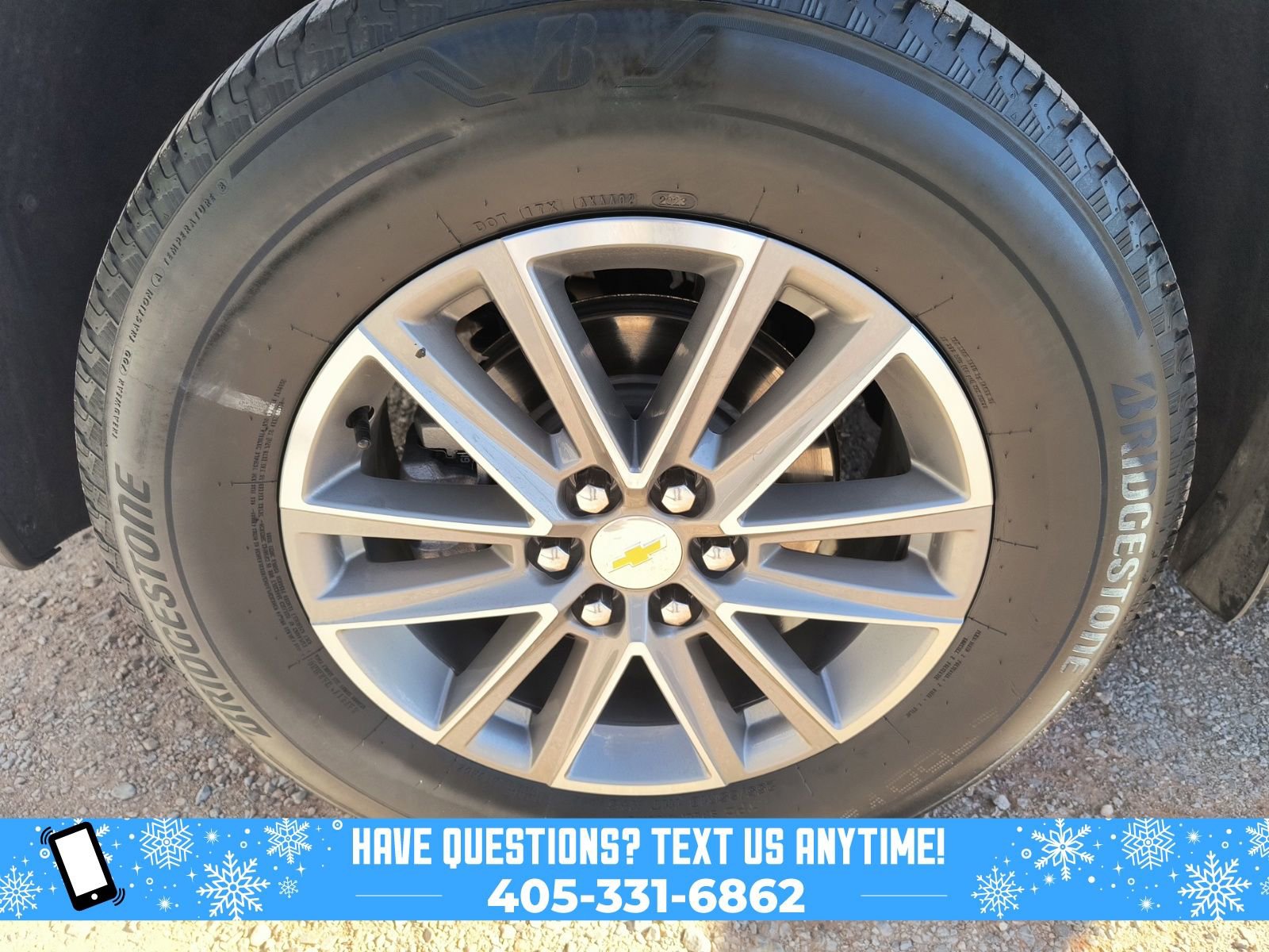 Used 2023 Chevrolet Traverse LT image 10