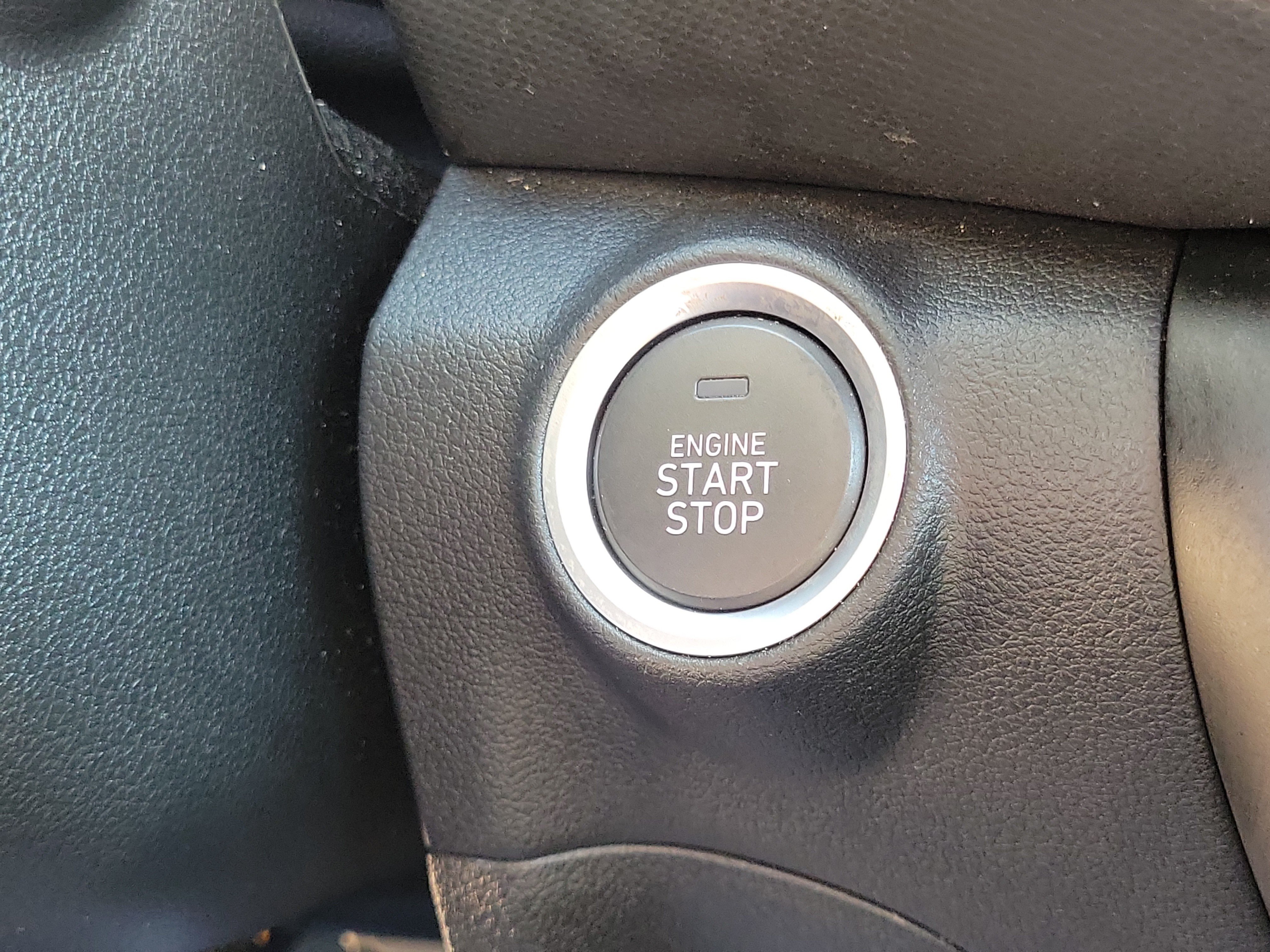 Used 2022 Hyundai Kona Limited FWD image 28