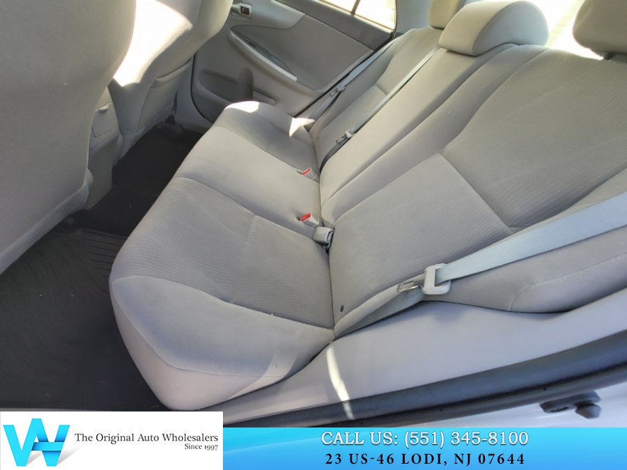 Used 2013 Toyota Corolla LE FWD image 11