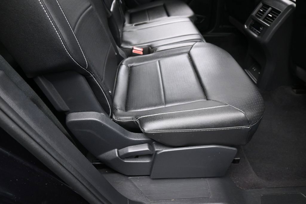 Used 2021 Volkswagen Atlas SE w/ Panoramic Sunroof Package FWD image 41