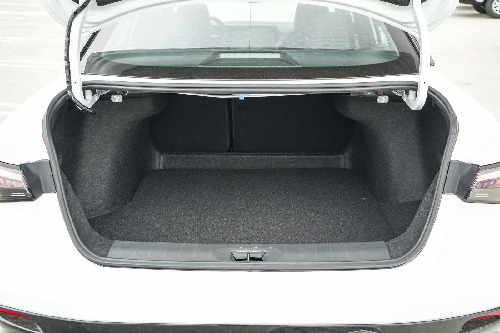 New 2027 Nissan Sentra SR FWD image 12