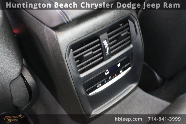 Used 2023 BMW M2 image 27