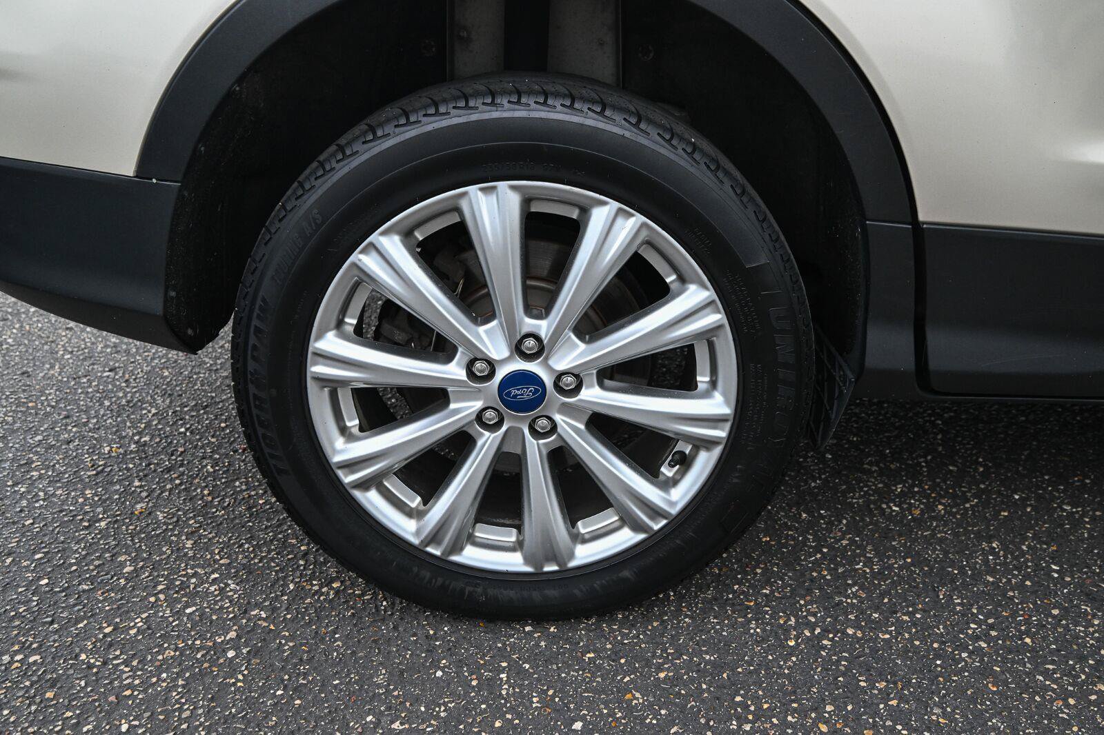 Used 2017 Ford Escape Titanium AWD/4WD image 14