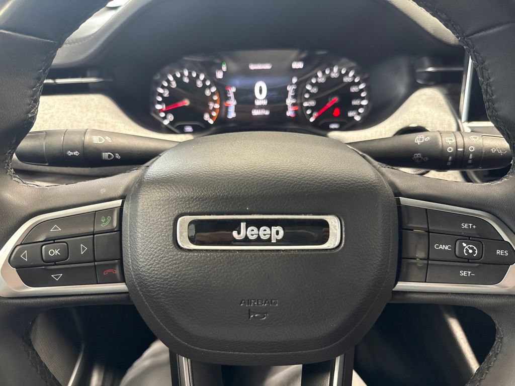 Used 2024 Jeep Compass Latitude AWD/4WD image 19