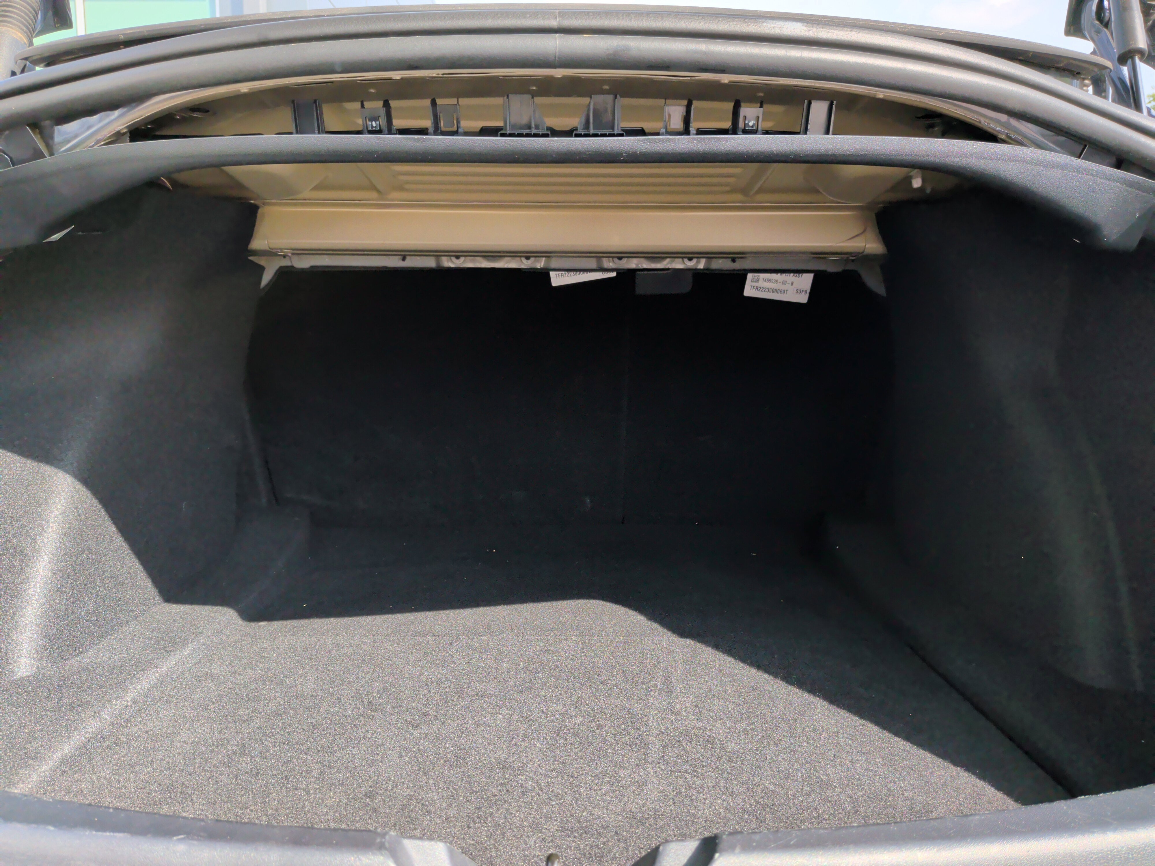 Used 2022 Tesla Model 3 Standard Range image 34