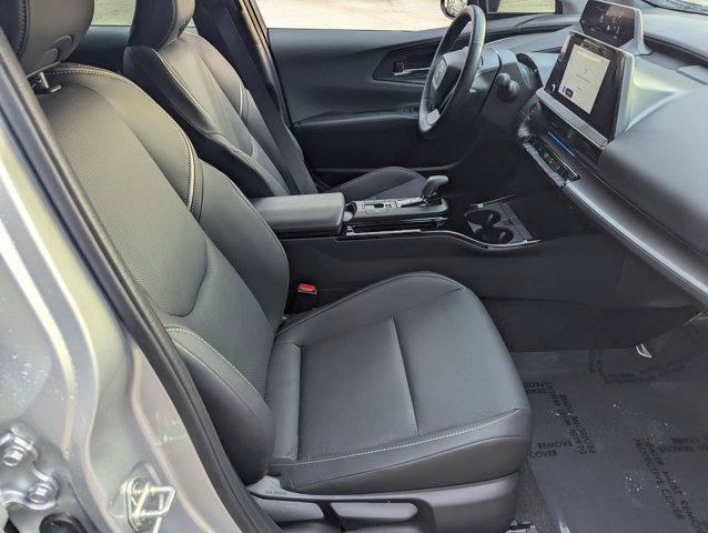 Used 2024 Toyota Prius XLE FWD image 18