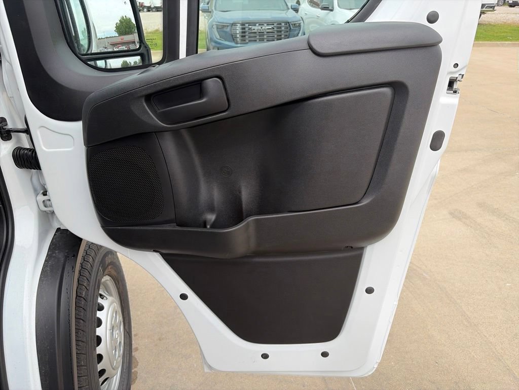 New 2026 RAM ProMaster 2500 w/ Convenience Group FWD image 32
