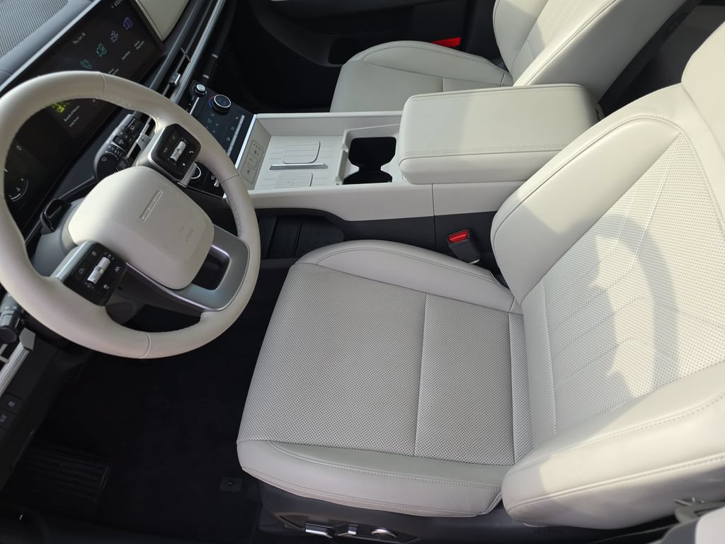 Used 2026 Hyundai Santa Fe SEL FWD image 17