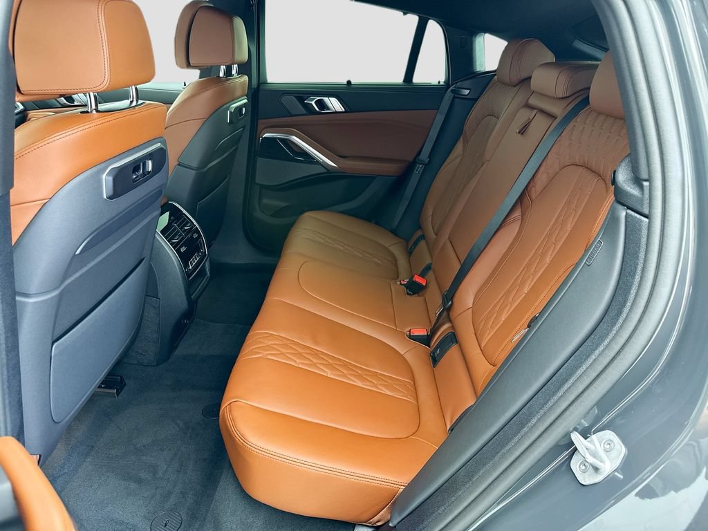 New 2027 BMW X6 xDrive40i w/ Executive Package AWD/4WD image 20