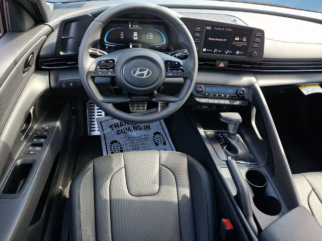 New 2026 Hyundai Elantra SEL Sport FWD image 7
