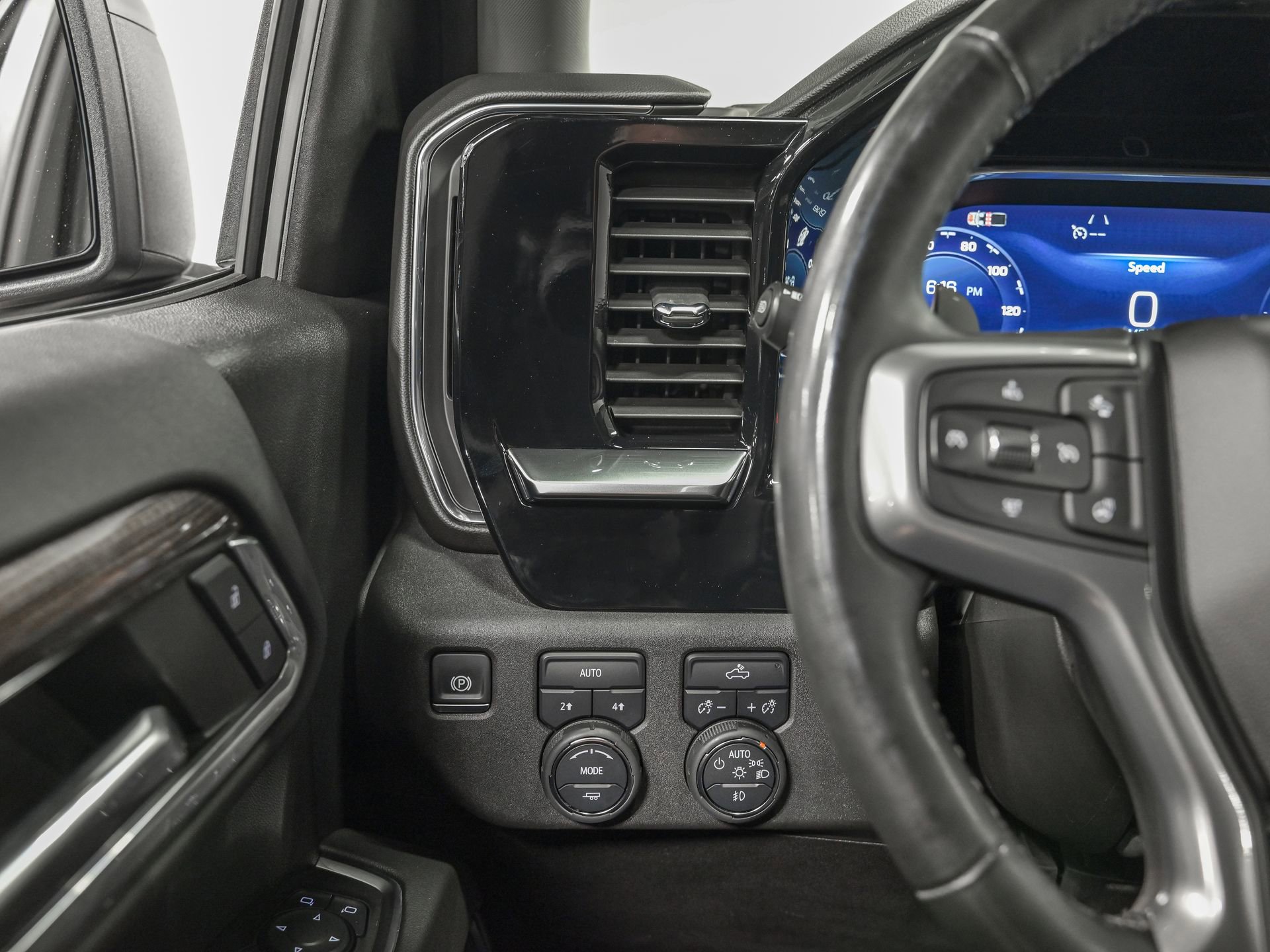 Used 2024 Chevrolet Silverado 1500 RST w/ Dark Appearance Package AWD/4WD image 18