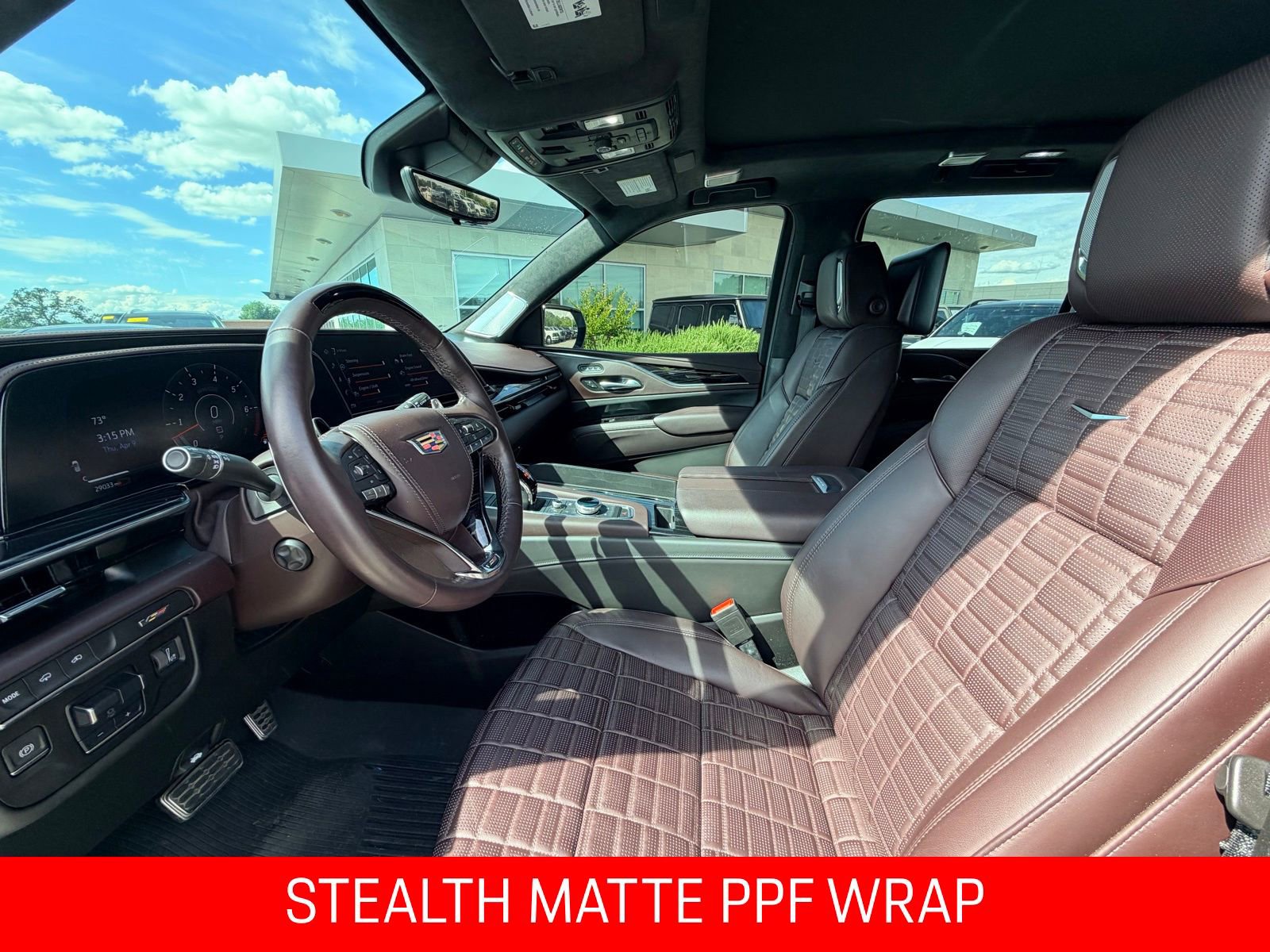 Used 2023 Cadillac Escalade ESV V w/ LPO, ONYX Package image 4