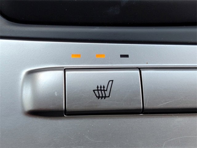 Used 2023 Kia Carnival LX image 7