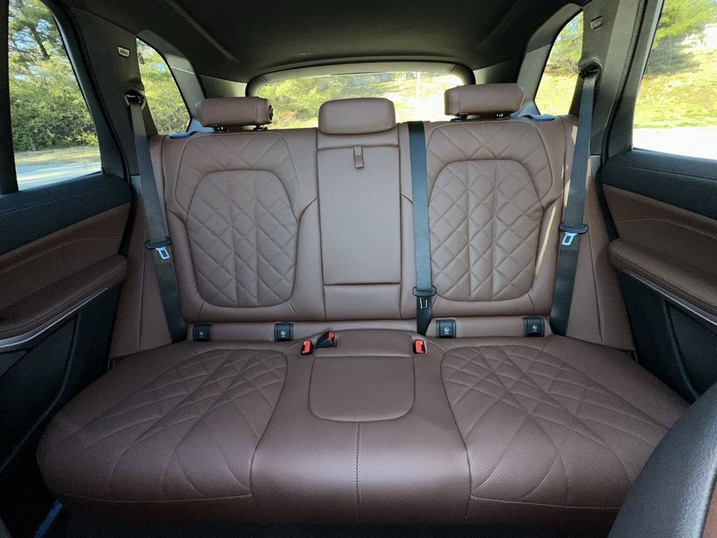 Used 2025 BMW X5 xDrive40i w/ Climate Comfort Package AWD/4WD image 29