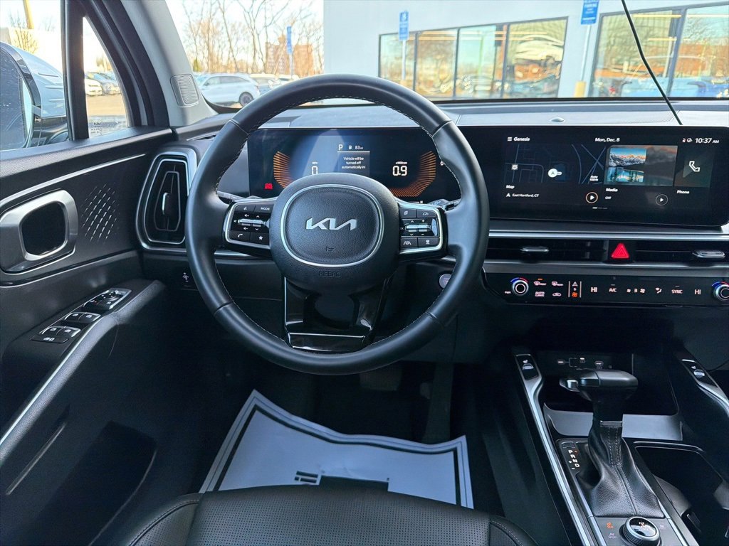 Certified 2025 Kia Sorento S image 26
