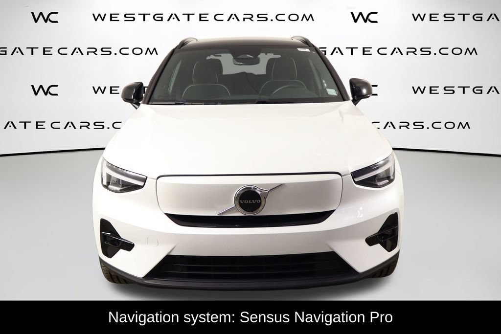 Used 2023 Volvo XC40 Recharge Plus AWD/4WD image 2