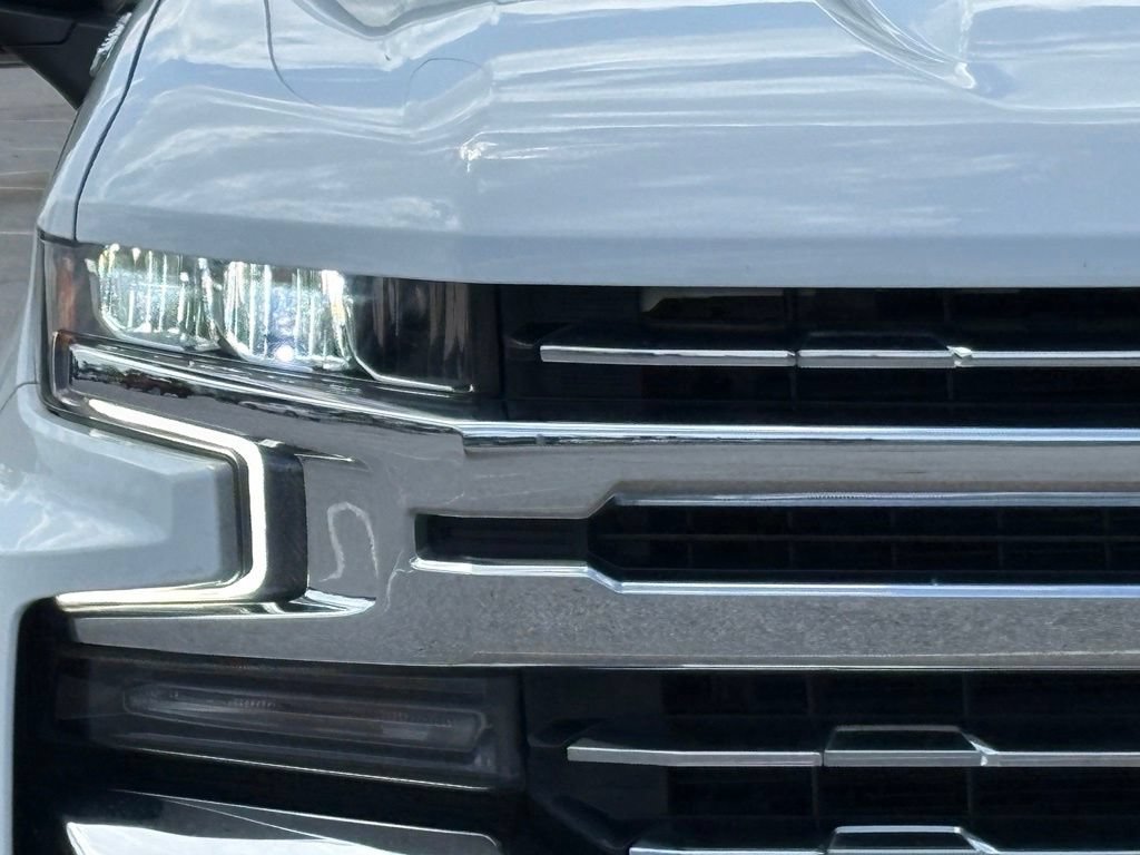 Used 2019 Chevrolet Silverado 1500 LTZ w/ LTZ Convenience Package AWD/4WD image 12