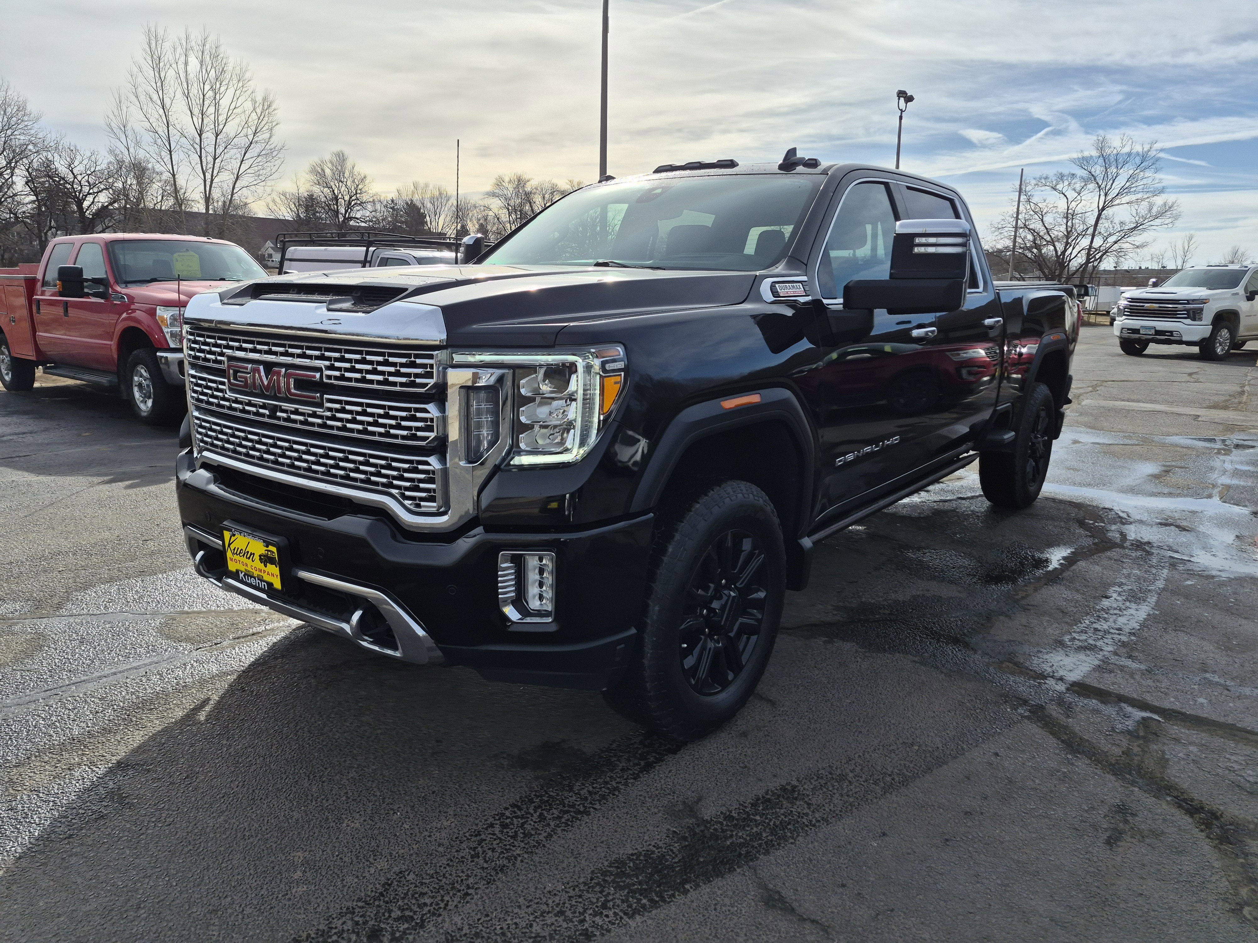 Used 2021 GMC Sierra 2500 Denali w/ Denali Black Diamond Edition image 4
