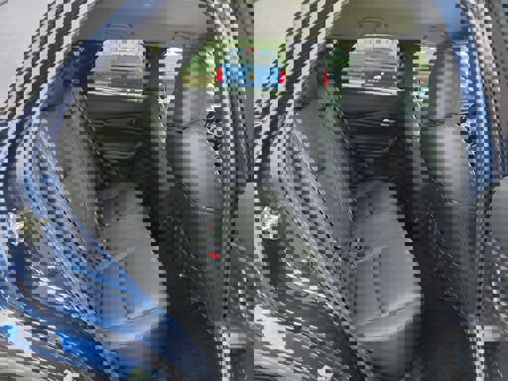 Used 2022 MAZDA CX-30 AWD 2.5 S w/ Select Package image 23