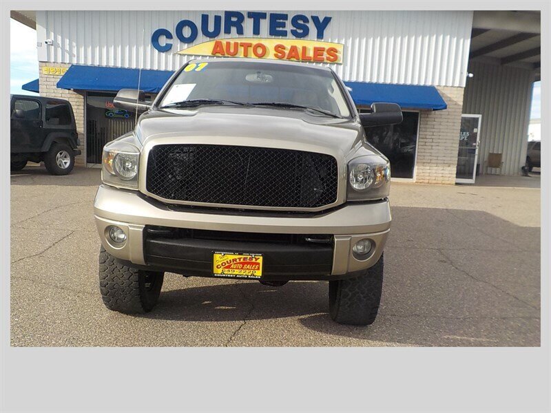 Used 2007 Dodge Ram 2500 Truck Laramie w/ Protection Group AWD/4WD image 15