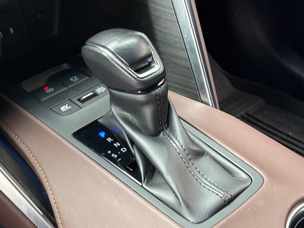 Used 2022 Toyota Venza XLE AWD/4WD image 26