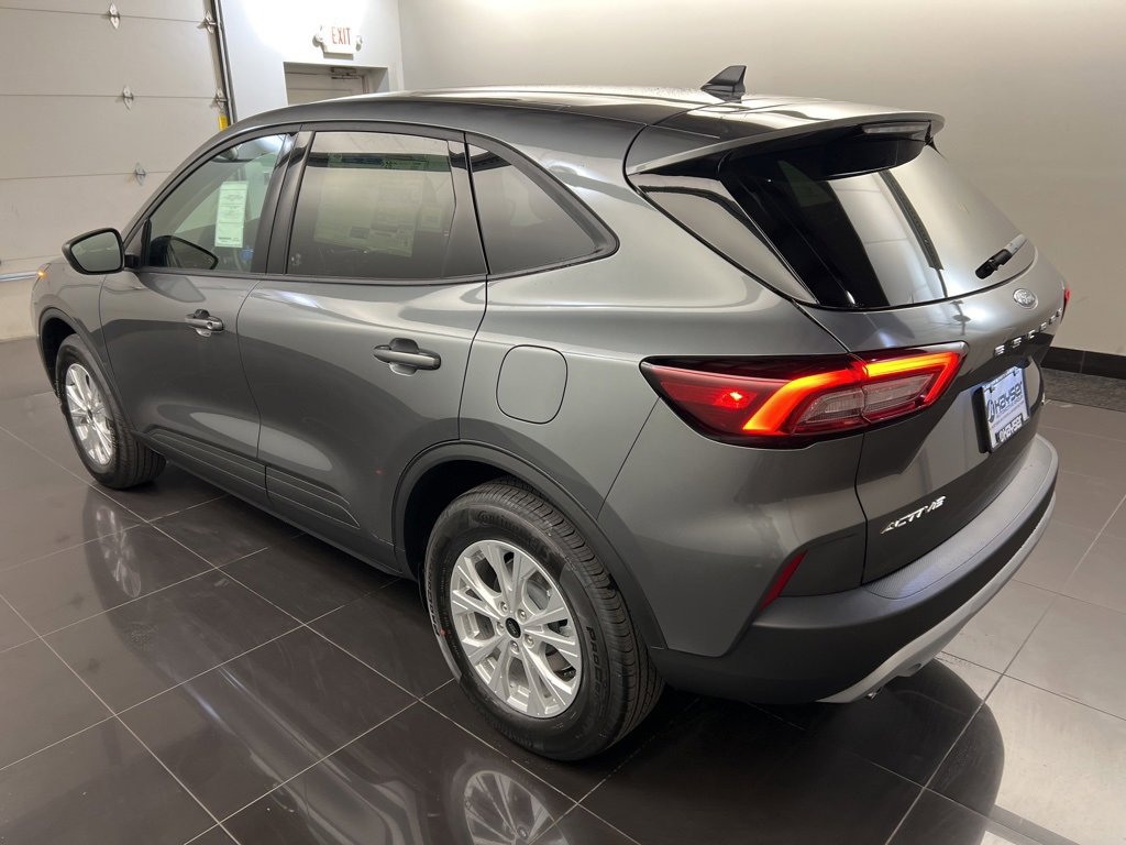 New 2026 Ford Escape Active w/ Cold Weather Package image 4