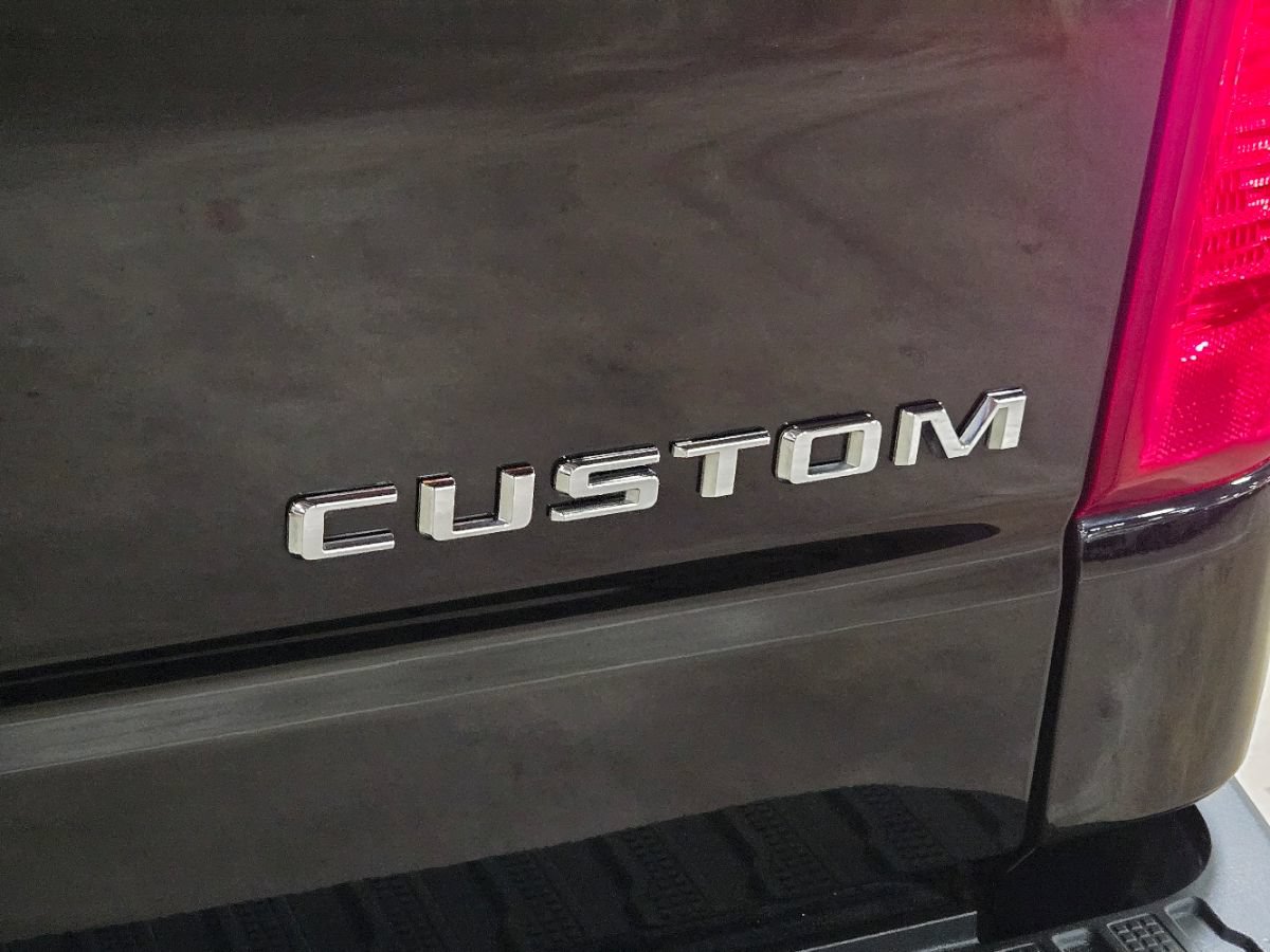 Used 2022 Chevrolet Silverado 1500 Custom RWD image 21
