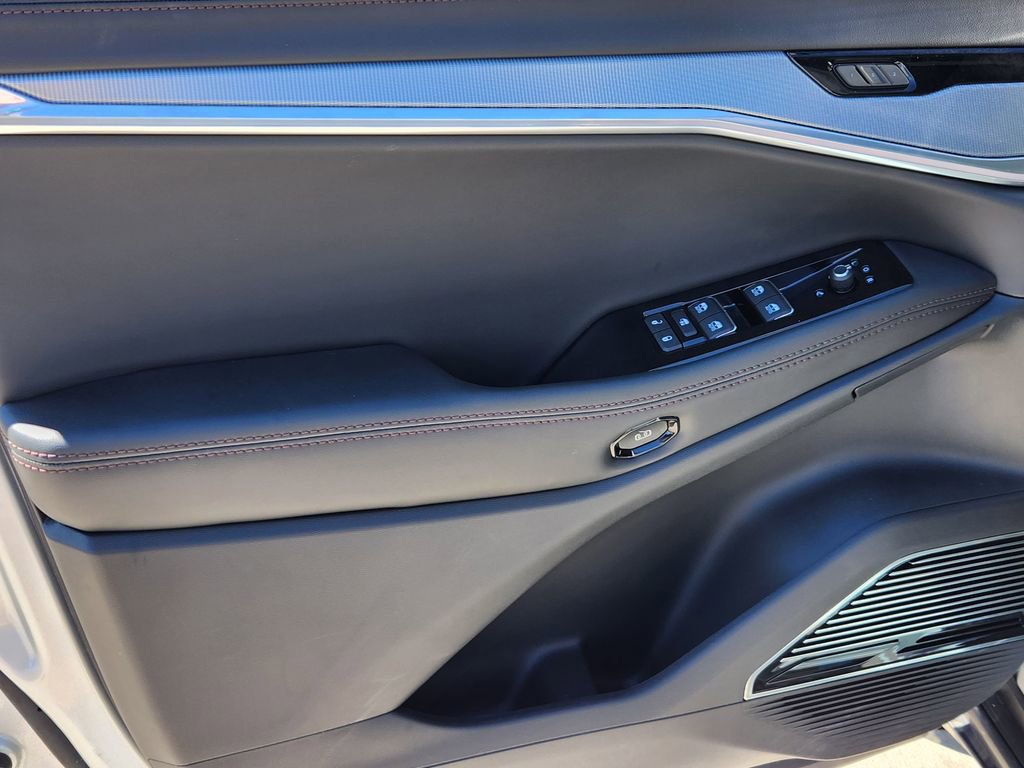 New 2025 Jeep Wagoneer S Launch Edition image 6