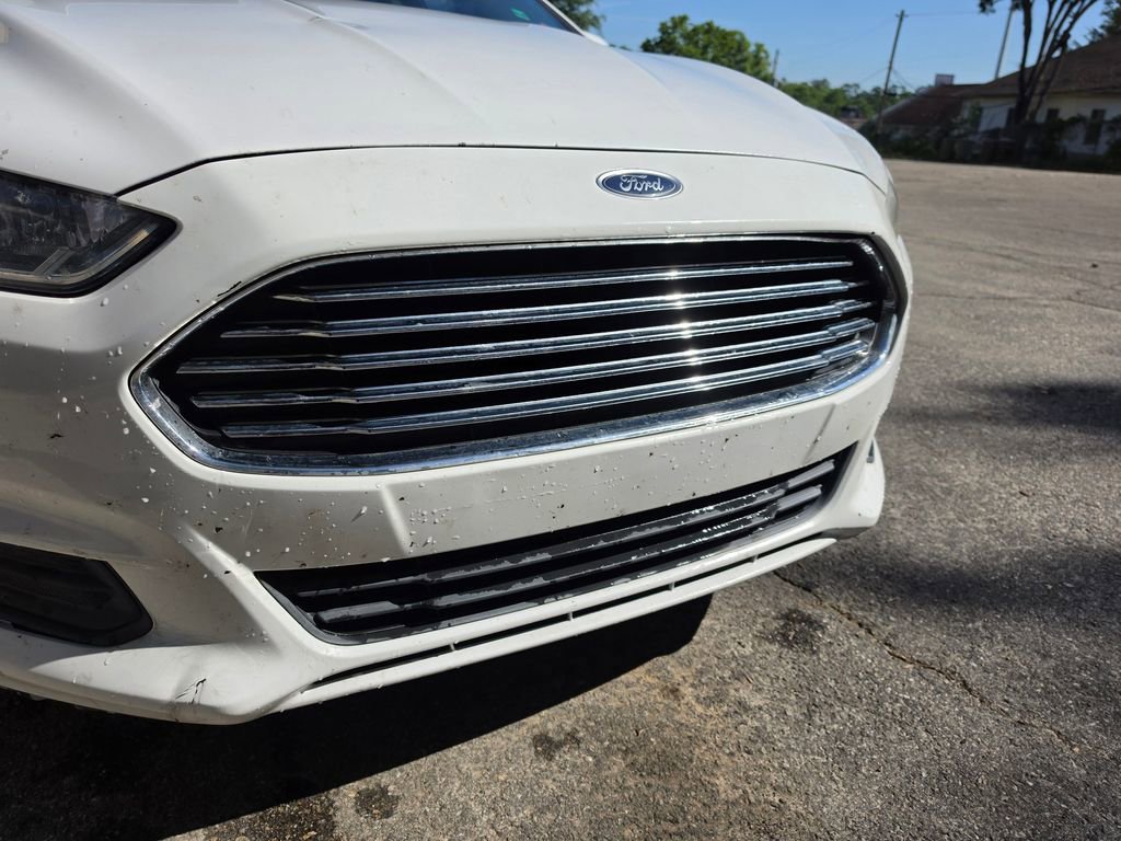 Used 2013 Ford Fusion SE FWD image 19