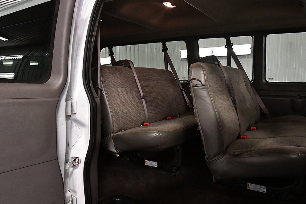 Used 2025 Chevrolet Express 3500 LT w/ LT Preferred Equipment Group image 24