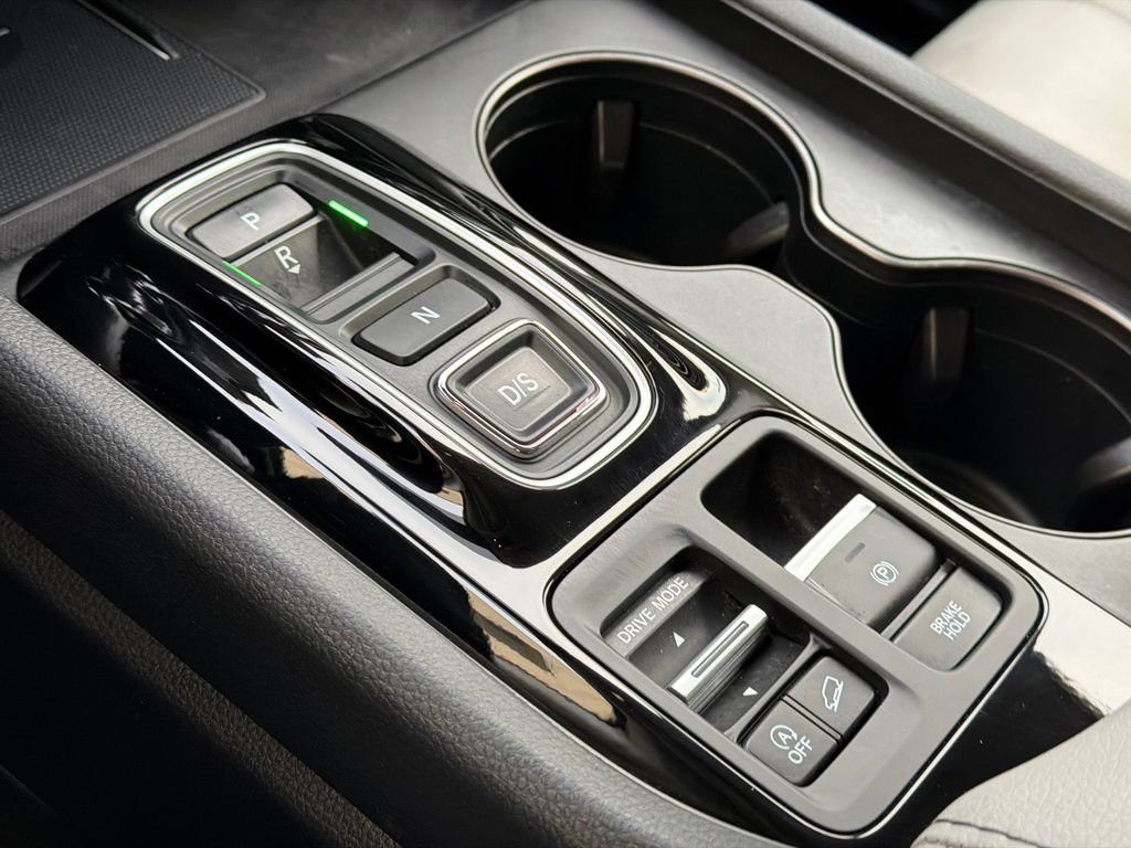 Used 2023 Honda Pilot EX-L image 32