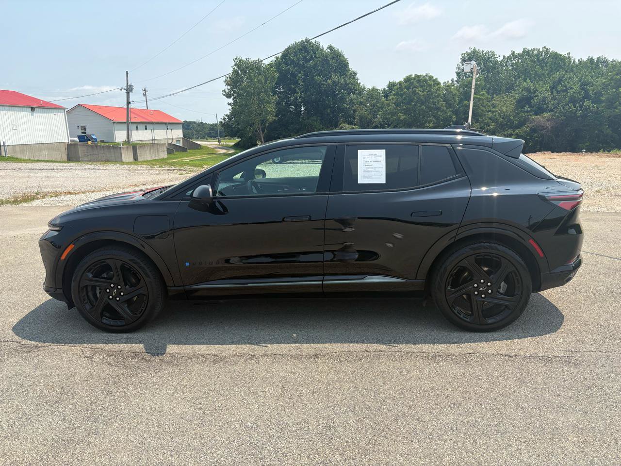 Used 2024 Chevrolet Equinox EV RS FWD image 6
