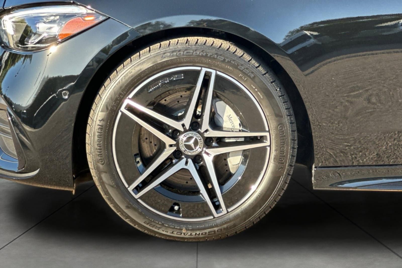 New 2025 Mercedes-Benz C 300 4MATIC Sedan image 3