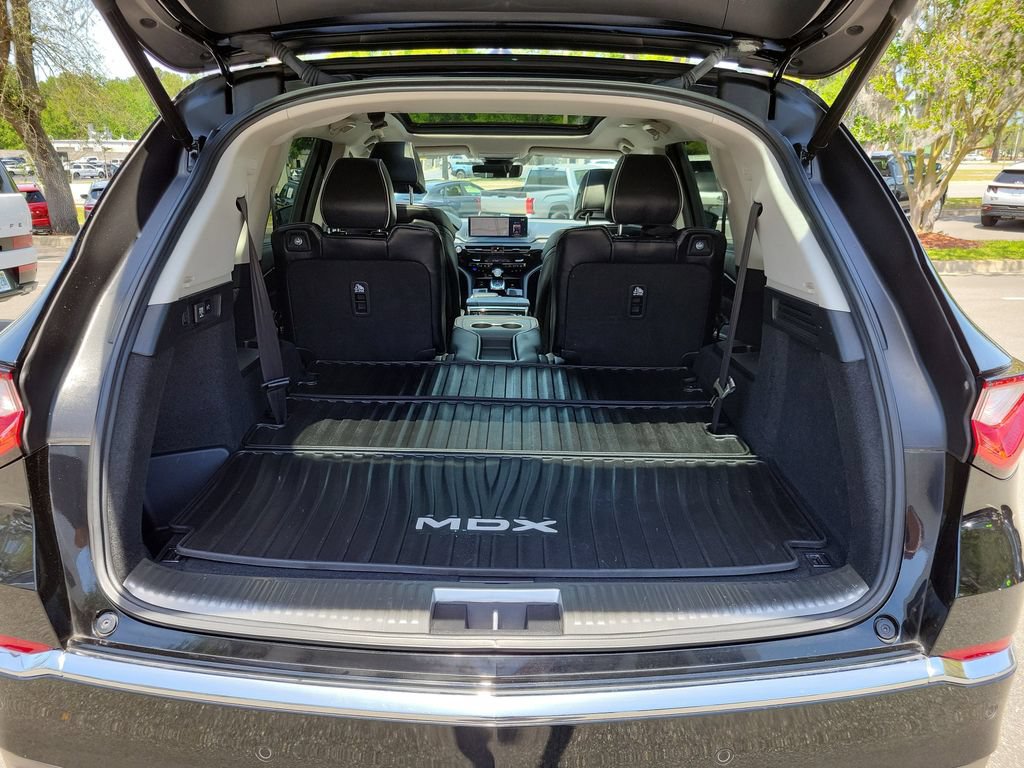 Used 2023 Acura MDX SH-AWD w/ Advance Package image 9
