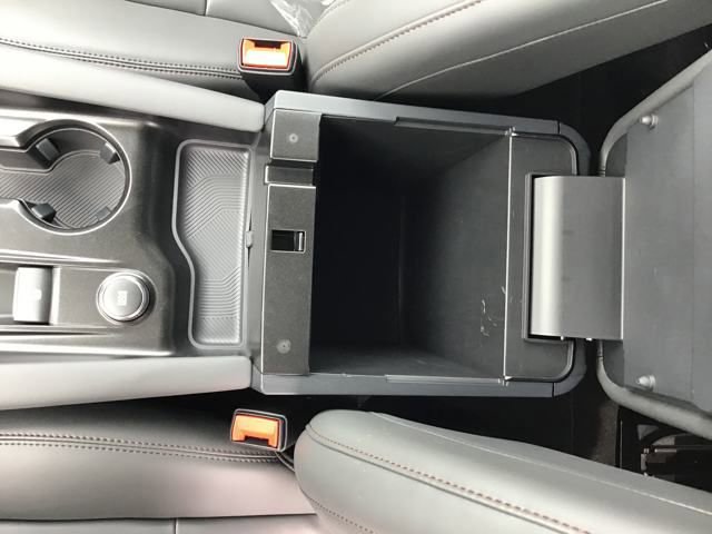 New 2025 Ford Explorer Active w/ Active Comfort Package image 24