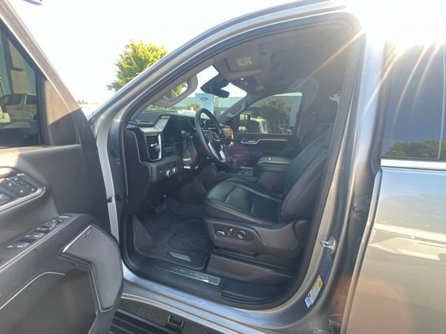 Used 2025 GMC Sierra 2500 Denali w/ Denali Reserve Package AWD/4WD image 3