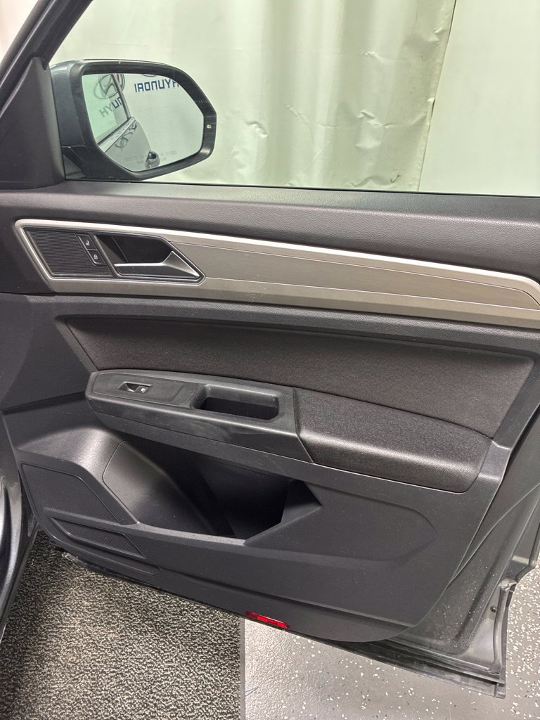 Used 2018 Volkswagen Atlas S FWD image 23