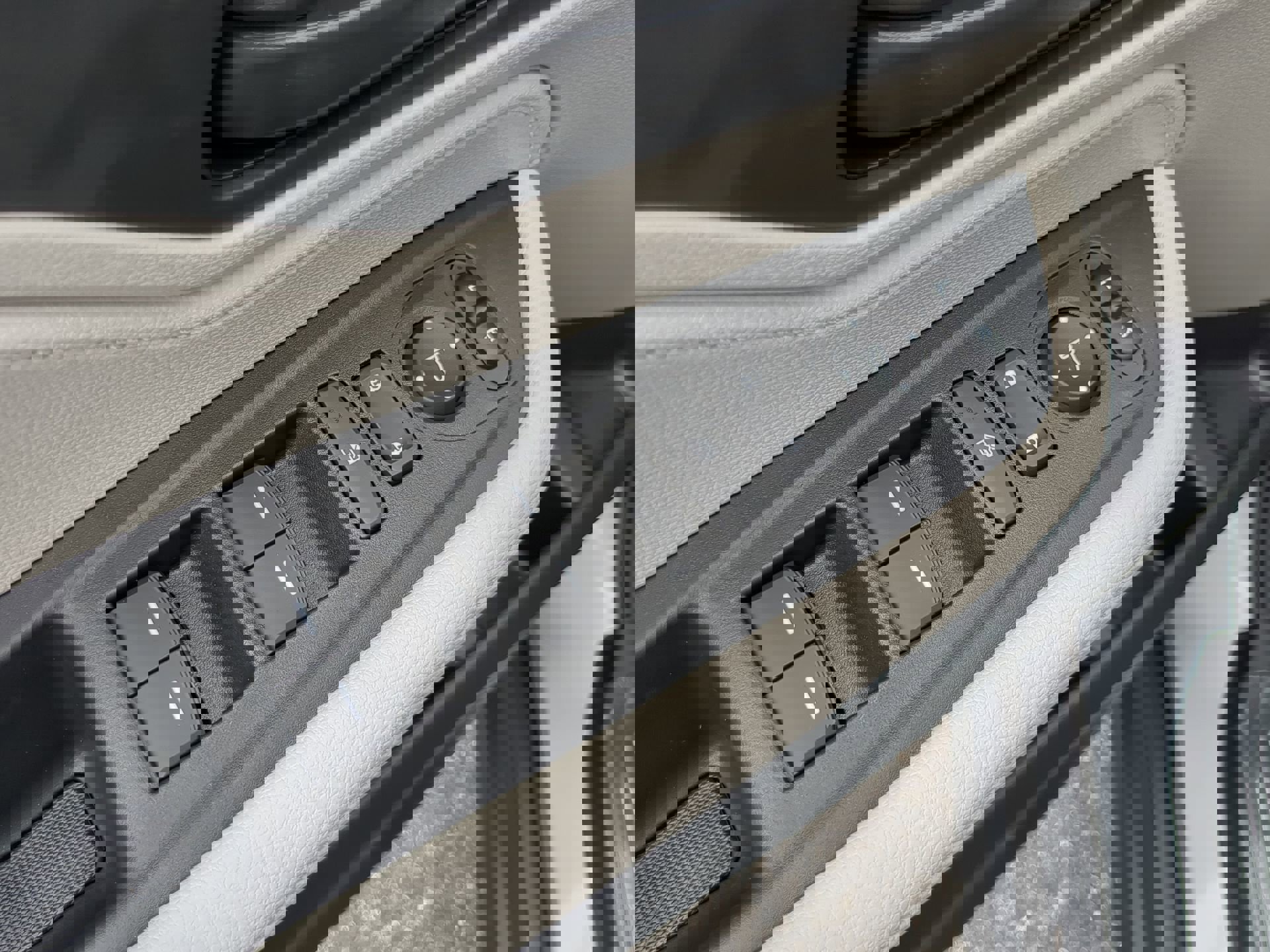 New 2025 Honda Odyssey EX-L image 18