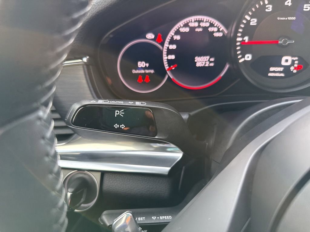 Used 2022 Porsche Panamera 4 Platinum Edition image 29