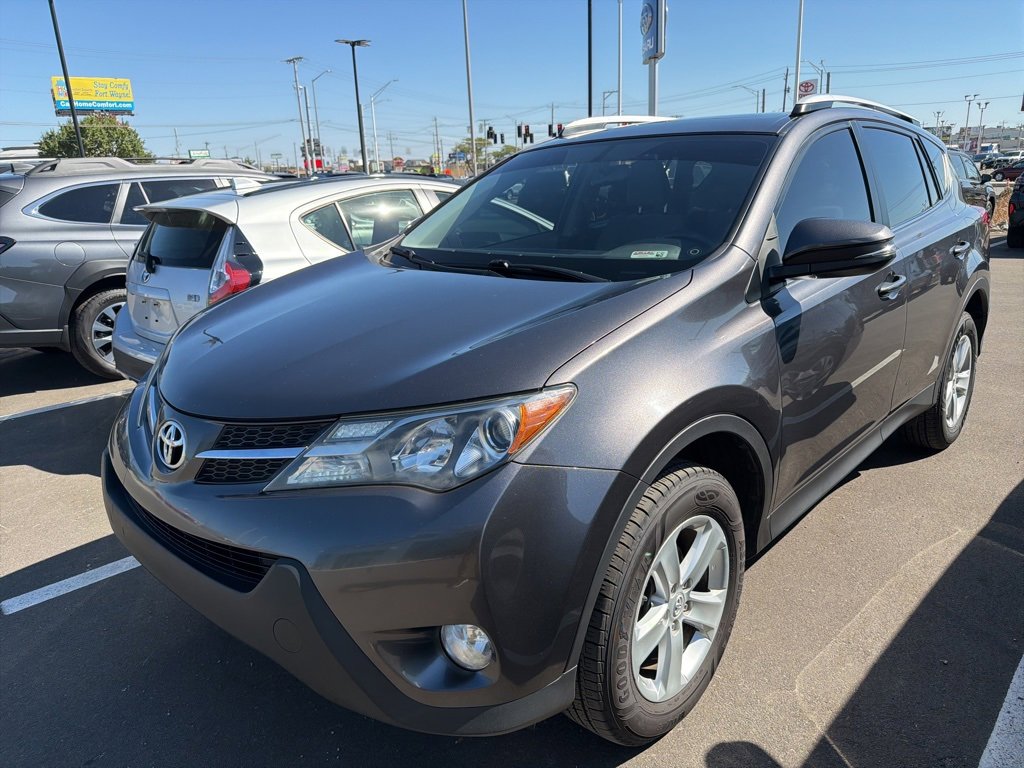 Used 2013 Toyota RAV4 XLE image 4