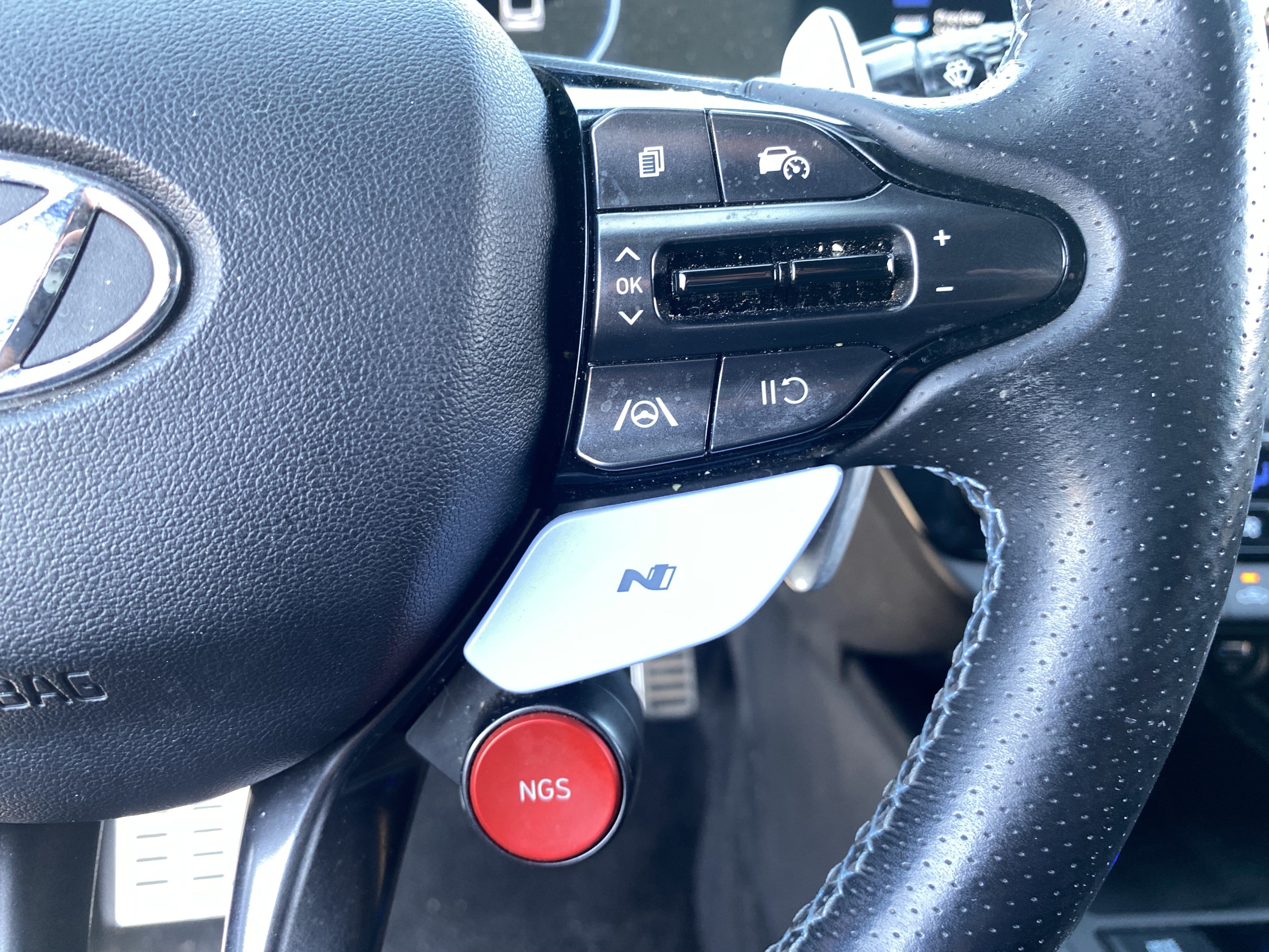 Used 2022 Hyundai Elantra N FWD image 29
