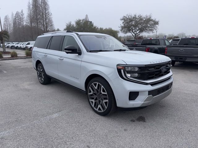 Used 2025 Ford Expedition Max Platinum w/ Platinum Ultimate Package image 3