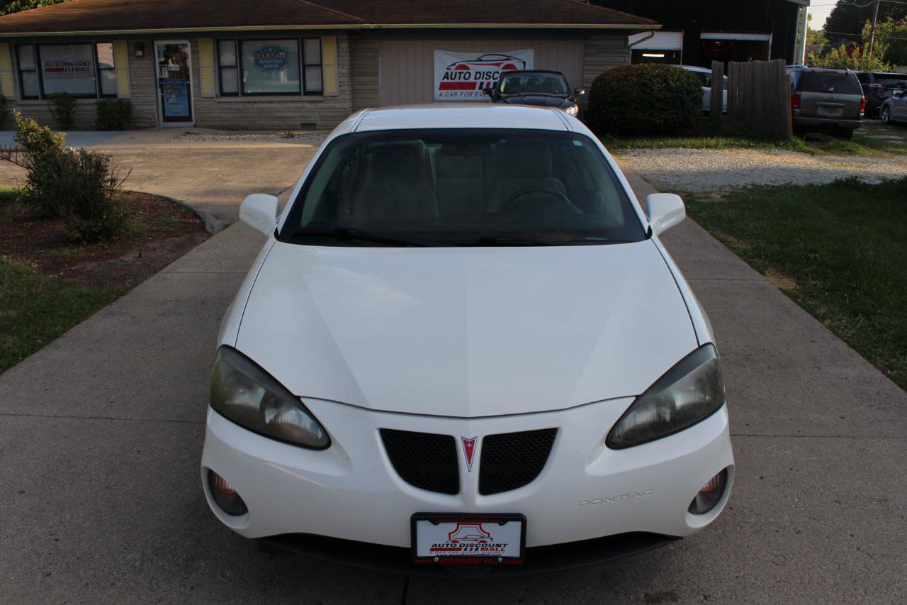 Used 2008 Pontiac Grand Prix w/ Preferred Package FWD image 4