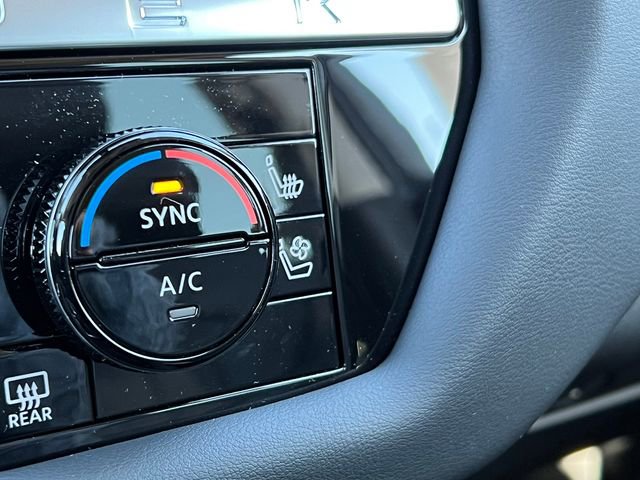 New 2026 Nissan Pathfinder Platinum image 31