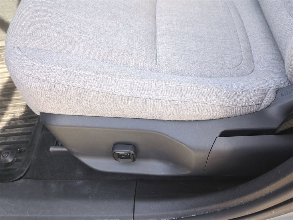 Used 2025 Volvo EX30 Ultra image 13