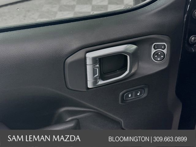 Used 2024 Jeep Wrangler Unlimited w/ Convenience Group image 17