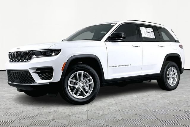 New 2026 Jeep Grand Cherokee Laredo X AWD/4WD image 1