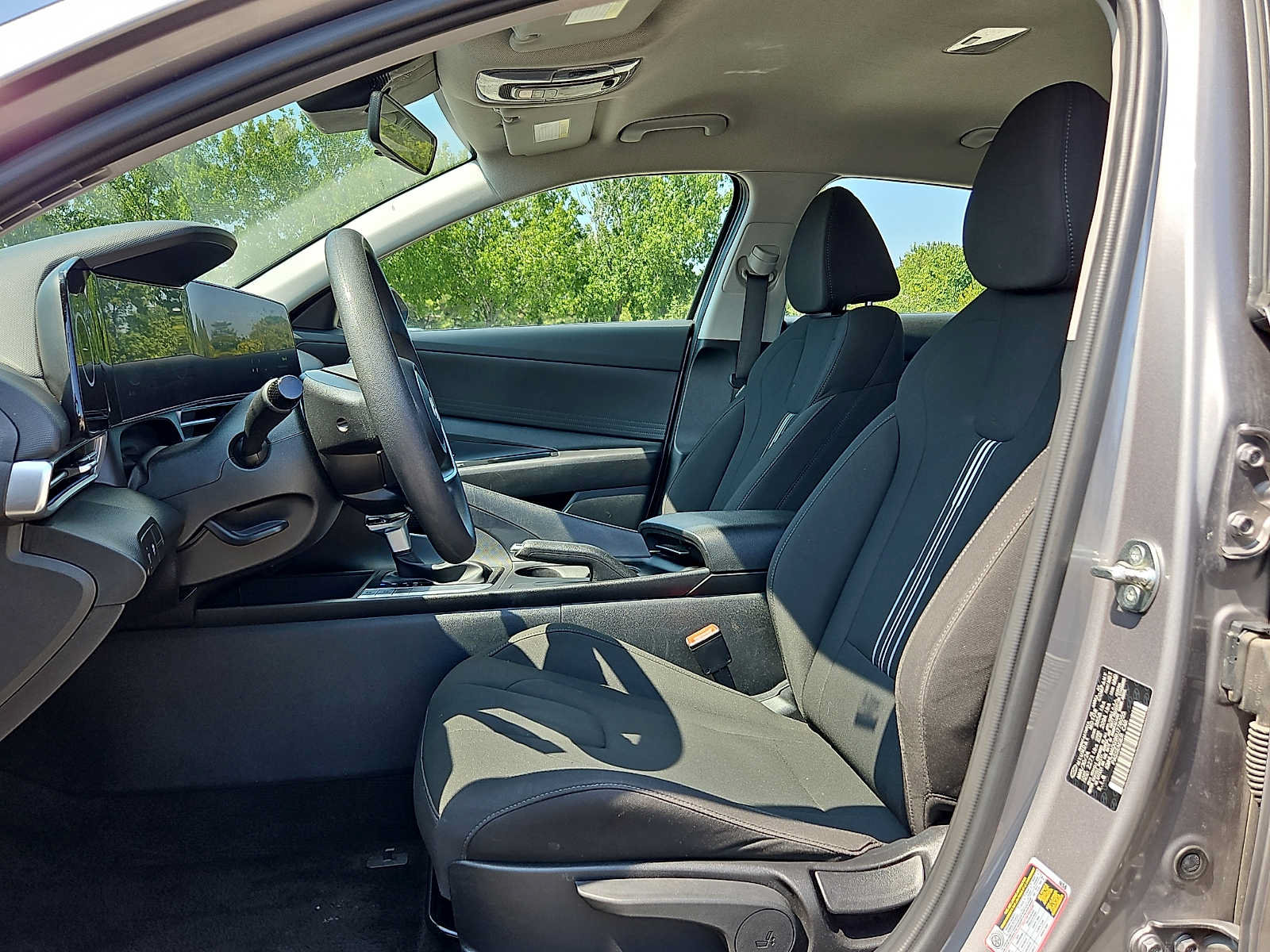 Used 2024 Hyundai Elantra SEL FWD image 13