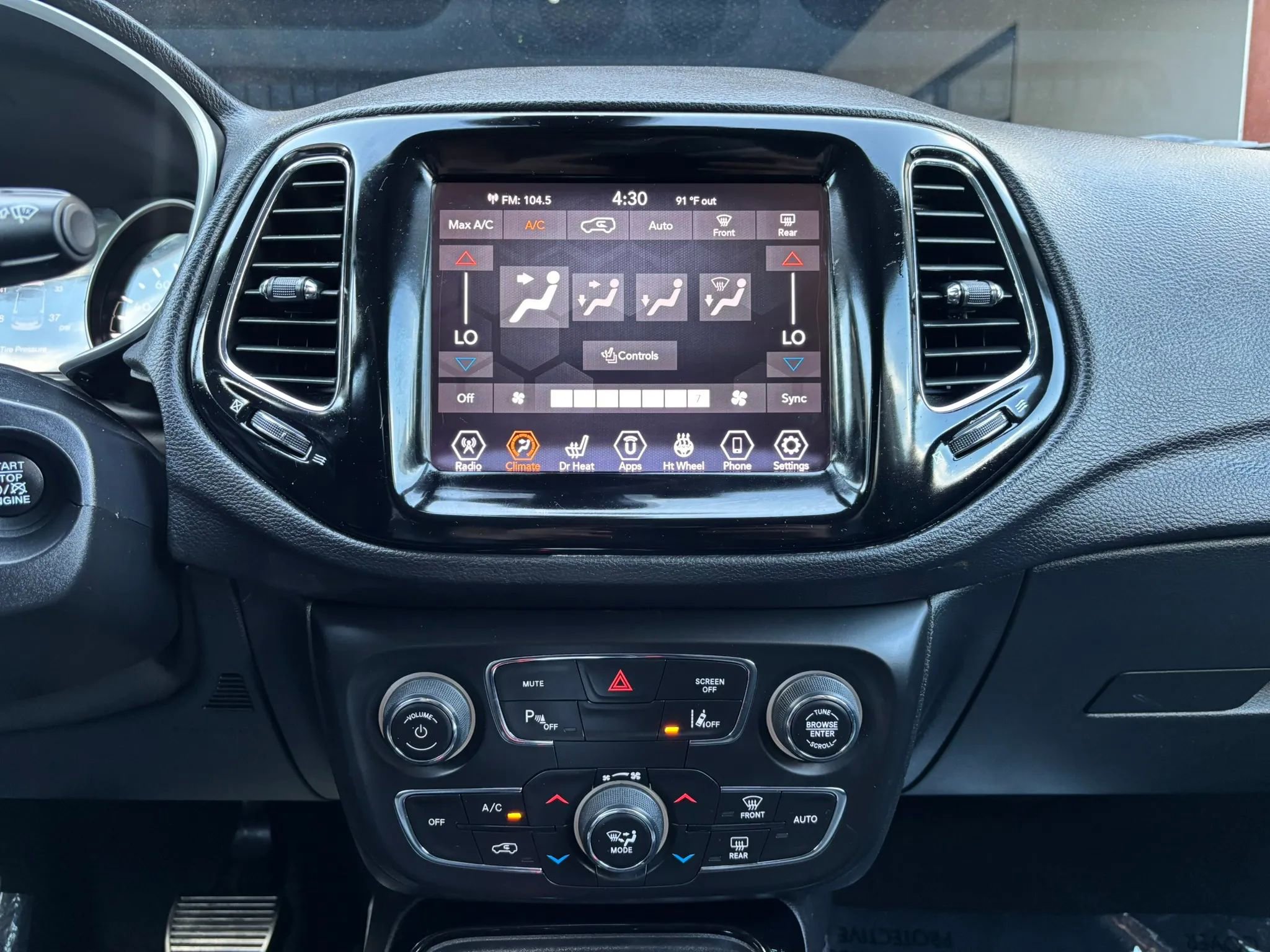 Used 2021 Jeep Compass Limited AWD/4WD image 36