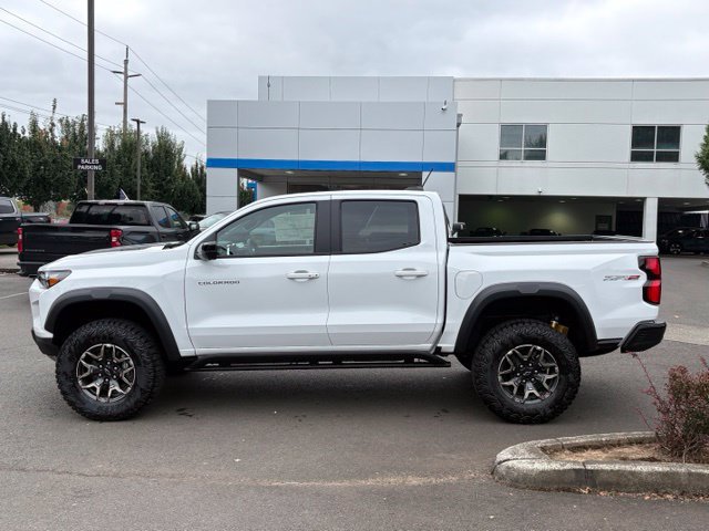 New 2026 Chevrolet Colorado ZR2 w/ Technology Package AWD/4WD image 4